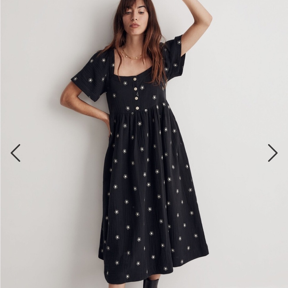 Madewell Daisy Embroidered Lightspun Square-Neck Midi Dress Size M (standard)